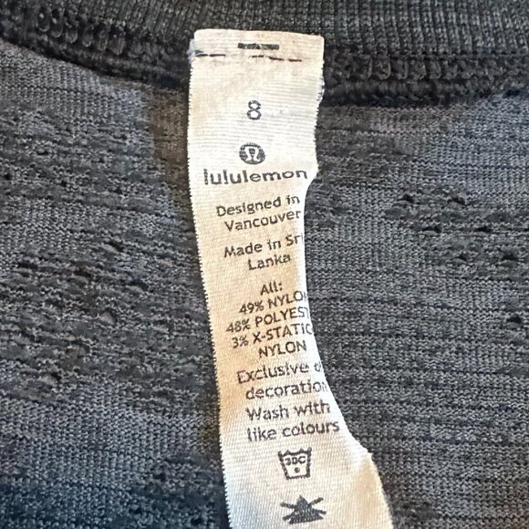 Lululemon Breeze By Muscle Tank Top Shirt Breathable Athleisure Athletic Size 8 - Picture 11 of 11